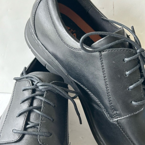 Dunham by New Balance dress shoes black size 14 E
Lace up - Picture 4 of 9